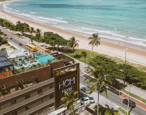 HCM Hotel recebe agentes de viagens em João Pessoa